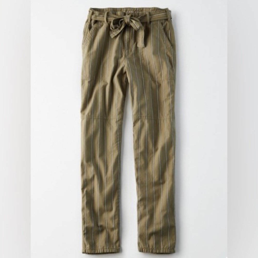 American Eagle High-Waisted Striped Tapered Pant Size 0 Short